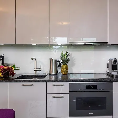 Endless Apartment *